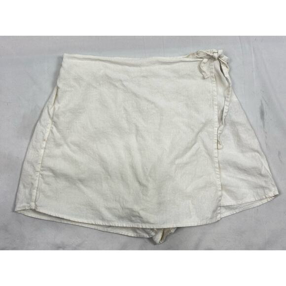 Old Navy White Linen Blend Front Wrap Skort Size XS 3.5” Inseam Cottage Preppy - Picture 1 of 9